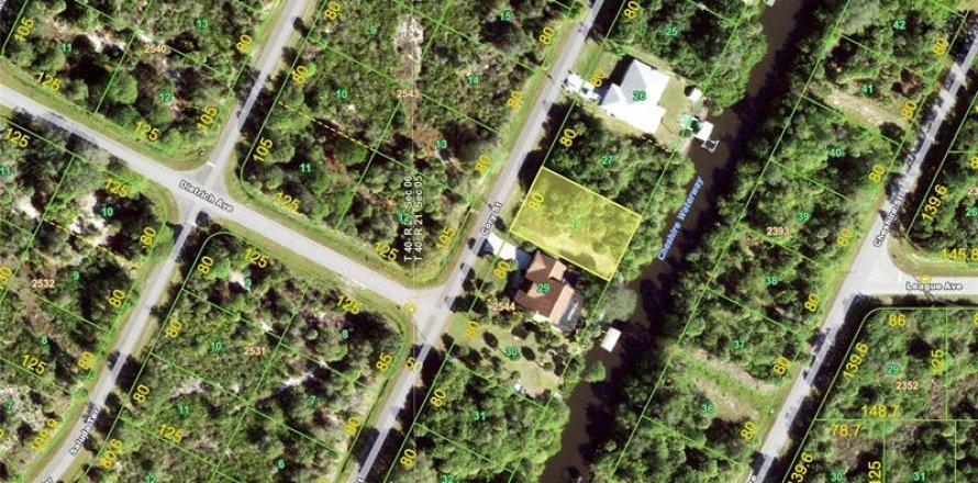 Land in Port Charlotte, Florida № 297560