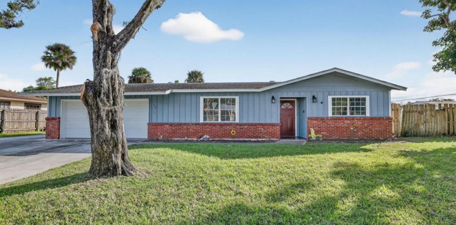 Casa en St. Lucie, Florida 3 dormitorios, 116.13 m2 № 2077795