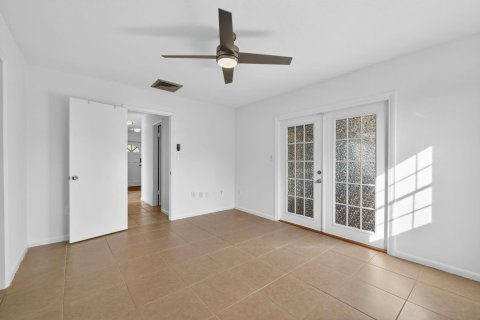 Casa en venta en St. Lucie, Florida, 3 dormitorios, 116.13 m2 № 2077795 - foto 16