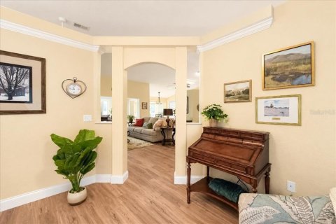 House in Silver Springs Shores, Florida 3 bedrooms, 231.42 sq.m. № 2227271 - photo 10