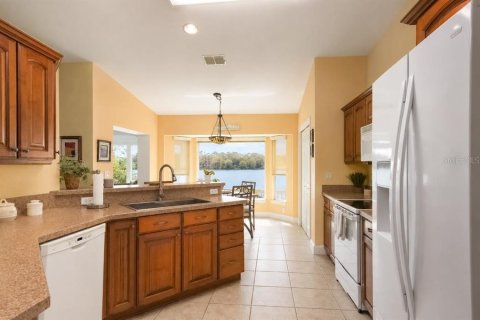 House in Silver Springs Shores, Florida 3 bedrooms, 231.42 sq.m. № 2227271 - photo 18