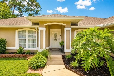 House in Silver Springs Shores, Florida 3 bedrooms, 231.42 sq.m. № 2227271 - photo 7