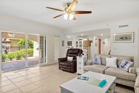 Copropriété à vendre à Palm Coast, Floride: 2 chambres, 213.4 m2 № 1856553 - photo 11