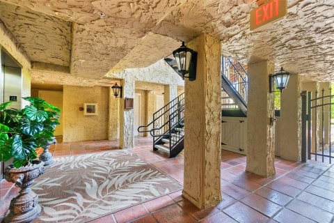 Copropriété à vendre à Palm Coast, Floride: 2 chambres, 213.4 m2 № 1856553 - photo 3