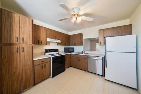 Condo in Bradenton, Florida, 2 bedrooms № 2204846 - photo 23