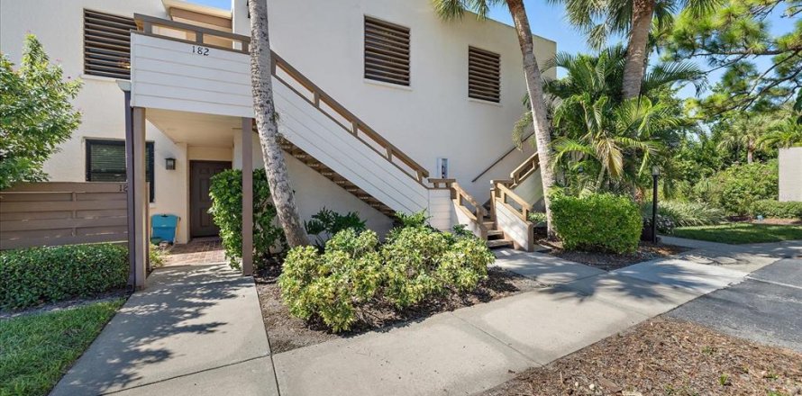 Condo in Bradenton, Florida, 2 bedrooms № 2204846