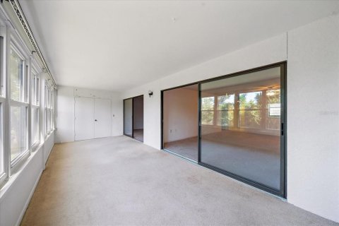 Condo in Bradenton, Florida, 2 bedrooms № 2204846 - photo 5