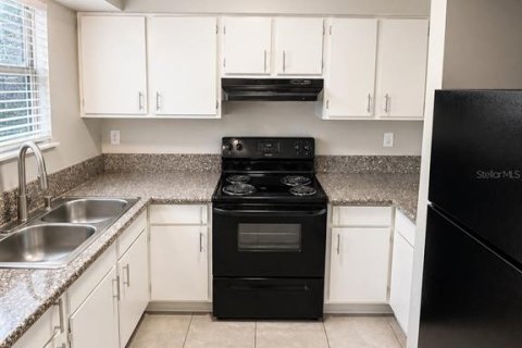 Touwnhouse à louer à Leesburg, Floride: 2 chambres, 87.14 m2 № 2167735 - photo 3
