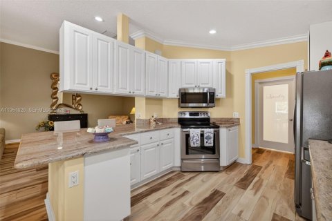 Купить виллу или дом в Порт-Сент-Луси, Флорида 2 спальни, 141.77м2, № 2007406 - фото 25