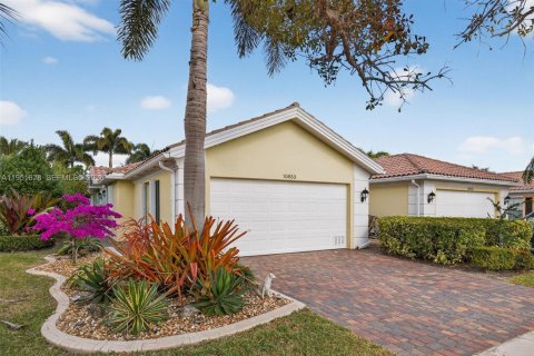 Купить виллу или дом в Порт-Сент-Луси, Флорида 2 спальни, 141.77м2, № 2007406 - фото 2