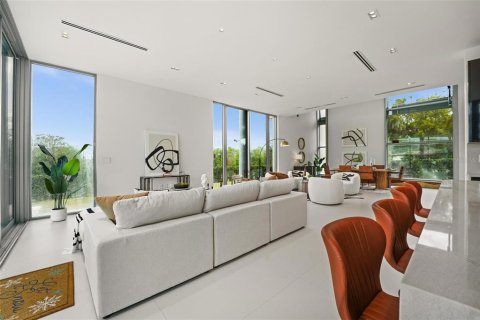 House in Winter Park, Florida 4 bedrooms, 424.01 sq.m. № 1538459 - photo 19