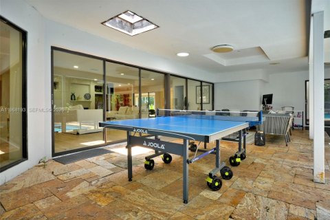 Casa en venta en Fort Lauderdale, Florida, 5 dormitorios, 380.06 m2 № 2029332 - foto 30