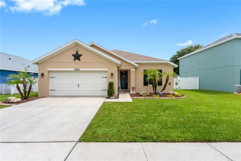 House in Plant City, Florida 3 bedrooms, 151.06 sq.m. № 2200738 - photo 4