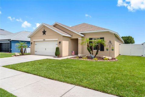 House in Plant City, Florida 3 bedrooms, 151.06 sq.m. № 2200738 - photo 2