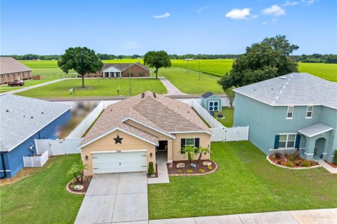 House in Plant City, Florida 3 bedrooms, 151.06 sq.m. № 2200738 - photo 5