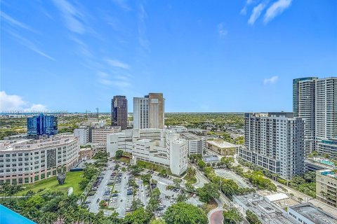 Condominio en venta en Fort Lauderdale, Florida, 2 dormitorios, 107.86 m2 № 1818675 - foto 3