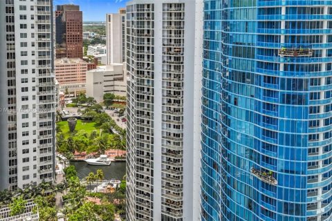 Condominio en venta en Fort Lauderdale, Florida, 2 dormitorios, 107.86 m2 № 1818675 - foto 17