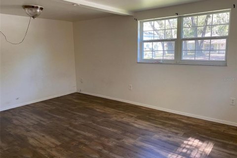 Immobilier commercial à vendre à New Port Richey, Floride: 2 chambres, 95.41 m2 № 2341490 - photo 20
