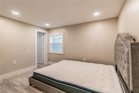 Immobilier commercial à vendre à New Port Richey, Floride: 2 chambres, 95.41 m2 № 2341490 - photo 12