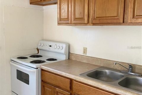 Immobilier commercial à vendre à New Port Richey, Floride: 2 chambres, 95.41 m2 № 2341490 - photo 21