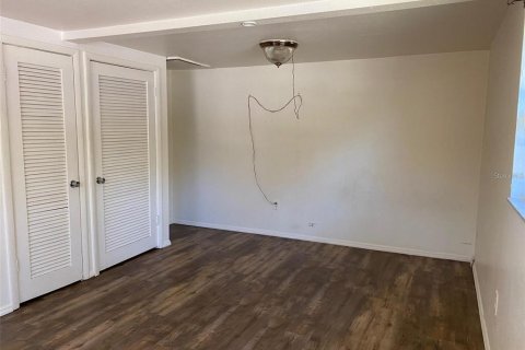 Immobilier commercial à vendre à New Port Richey, Floride: 2 chambres, 95.41 m2 № 2341490 - photo 18