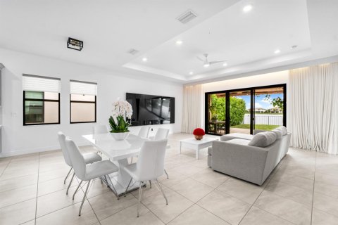 Casa en venta en Parkland, Florida, 3 dormitorios, 212.47 m2 № 2362871 - foto 9