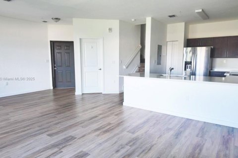 Copropriété à vendre à Miami, Floride: 3 chambres, 137.59 m2 № 1872455 - photo 1