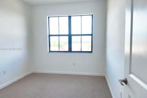 Copropriété à vendre à Miami, Floride: 3 chambres, 137.59 m2 № 1872455 - photo 7