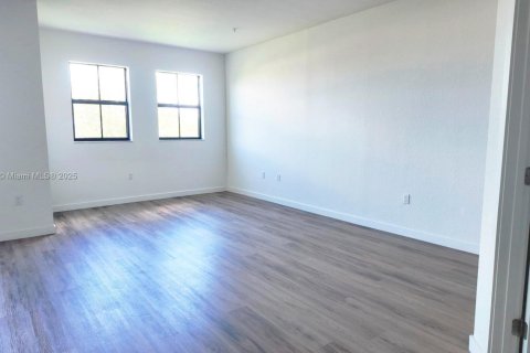Copropriété à vendre à Miami, Floride: 3 chambres, 137.59 m2 № 1872455 - photo 2