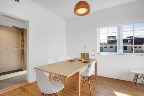 Condominio en alquiler en Miami Beach, Florida, 3 dormitorios, 114.27 m2 № 2027281 - foto 17