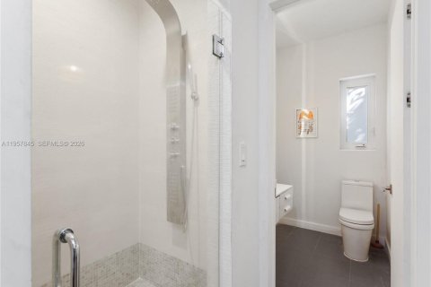 Condominio en alquiler en Miami Beach, Florida, 3 dormitorios, 114.27 m2 № 2027281 - foto 12