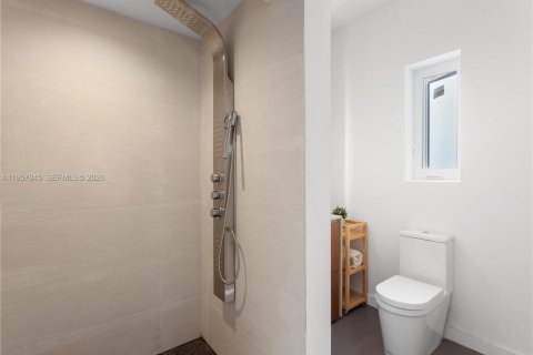 Condominio en alquiler en Miami Beach, Florida, 3 dormitorios, 114.27 m2 № 2027281 - foto 14