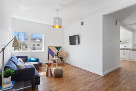 Condominio en alquiler en Miami Beach, Florida, 3 dormitorios, 114.27 m2 № 2027281 - foto 4