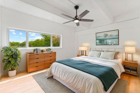 Condominio en venta en North Miami, Florida, 1 dormitorio, 82.31 m2 № 1999984 - foto 8