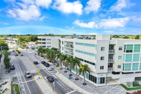 Commercial property in Wilton Manors, Florida № 1998564 - photo 8