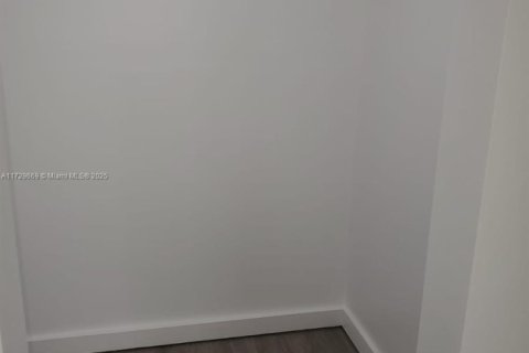Купить кондоминиум в Майами, Флорида 2 спальни, 86.03м2, № 1479275 - фото 8