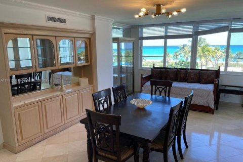 Купить кондоминиум в Майами-Бич, Флорида 2 спальни, 115.66м2, № 2057471 - фото 6