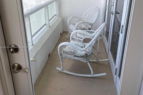 Купить кондоминиум в Майами-Бич, Флорида 2 спальни, 115.66м2, № 2057471 - фото 19