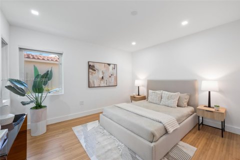 Villa ou maison à vendre à Coral Gables, Floride: 4 chambres, 224.36 m2 № 1966627 - photo 15