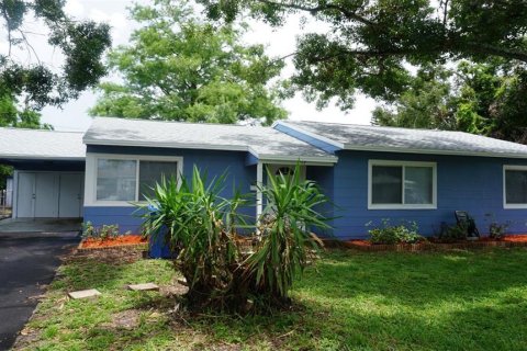House in Saint Petersburg, Florida 3 bedrooms, 88.54 sq.m. № 1819545 - photo 15