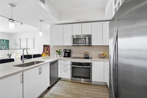 Купить кондоминиум в Майами, Флорида 3 спальни, 133.59м2, № 1850805 - фото 7