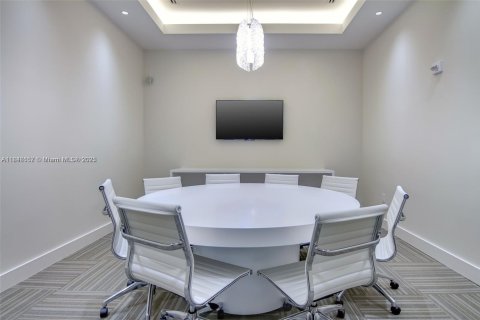 Купить кондоминиум в Майами, Флорида 3 спальни, 133.59м2, № 1850805 - фото 28