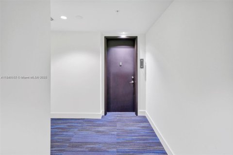 Купить кондоминиум в Майами, Флорида 3 спальни, 133.59м2, № 1850805 - фото 24