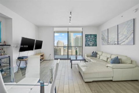 Купить кондоминиум в Майами, Флорида 3 спальни, 133.59м2, № 1850805 - фото 2