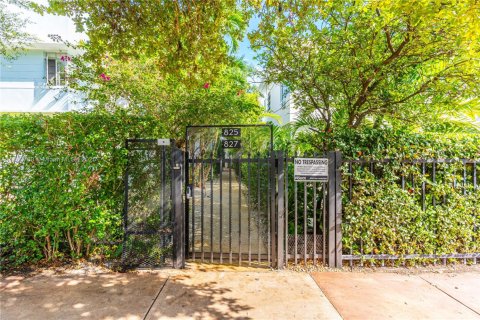Copropriété à vendre à Miami Beach, Floride: 1 chambre, 59.92 m2 № 1891545 - photo 15