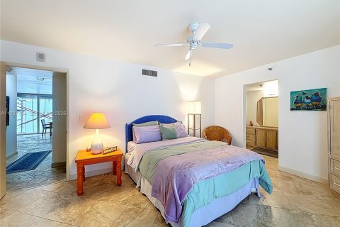 Copropriété à vendre à Miami Beach, Floride: 2 chambres, 131.46 m2 № 2046551 - photo 19