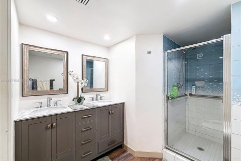 Copropriété à vendre à Miami Beach, Floride: 2 chambres, 131.46 m2 № 2046551 - photo 23