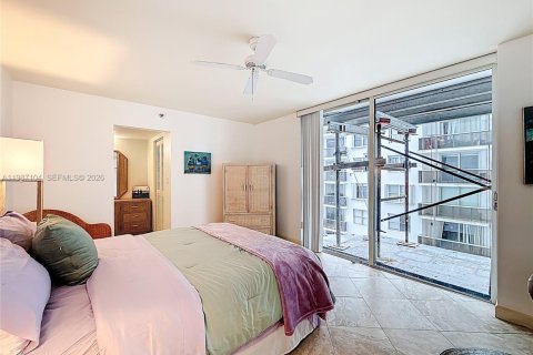 Copropriété à vendre à Miami Beach, Floride: 2 chambres, 131.46 m2 № 2046551 - photo 21