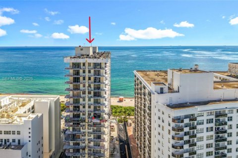 Copropriété à vendre à Miami Beach, Floride: 2 chambres, 131.46 m2 № 2046551 - photo 8