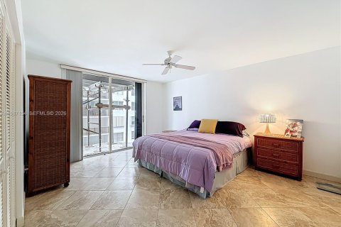 Copropriété à vendre à Miami Beach, Floride: 2 chambres, 131.46 m2 № 2046551 - photo 24